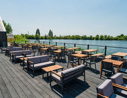 Chichester Lakeside Holiday Park Sussex